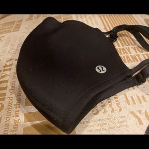 Black Lulu Mask unopened